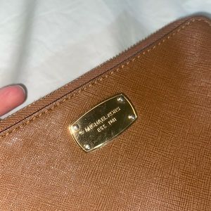 Michael Kors Wristlet